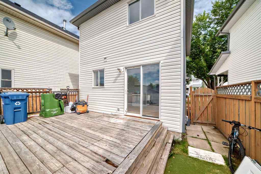 MLS® A2249576 - 37 Martinbrook Link NE in Martindale Calgary, Residential
