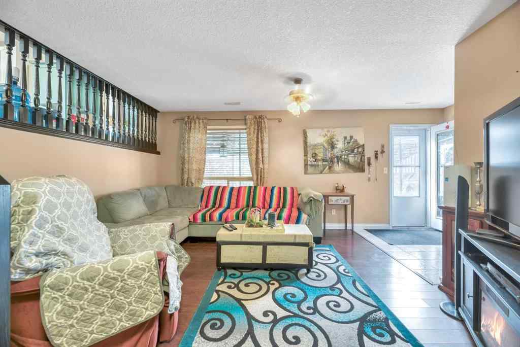 MLS® A2249578 - 6 Greenview Crescent  in Green Meadow Strathmore, Residential