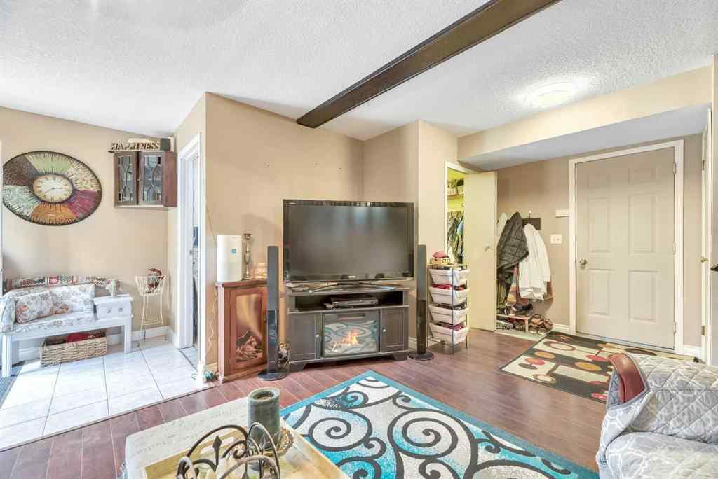 MLS® A2249578 - 6 Greenview Crescent  in Green Meadow Strathmore, Residential