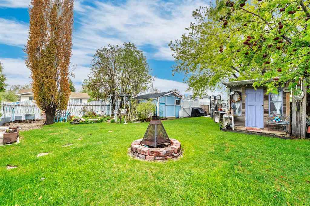 MLS® A2249578 - 6 Greenview Crescent  in Green Meadow Strathmore, Residential