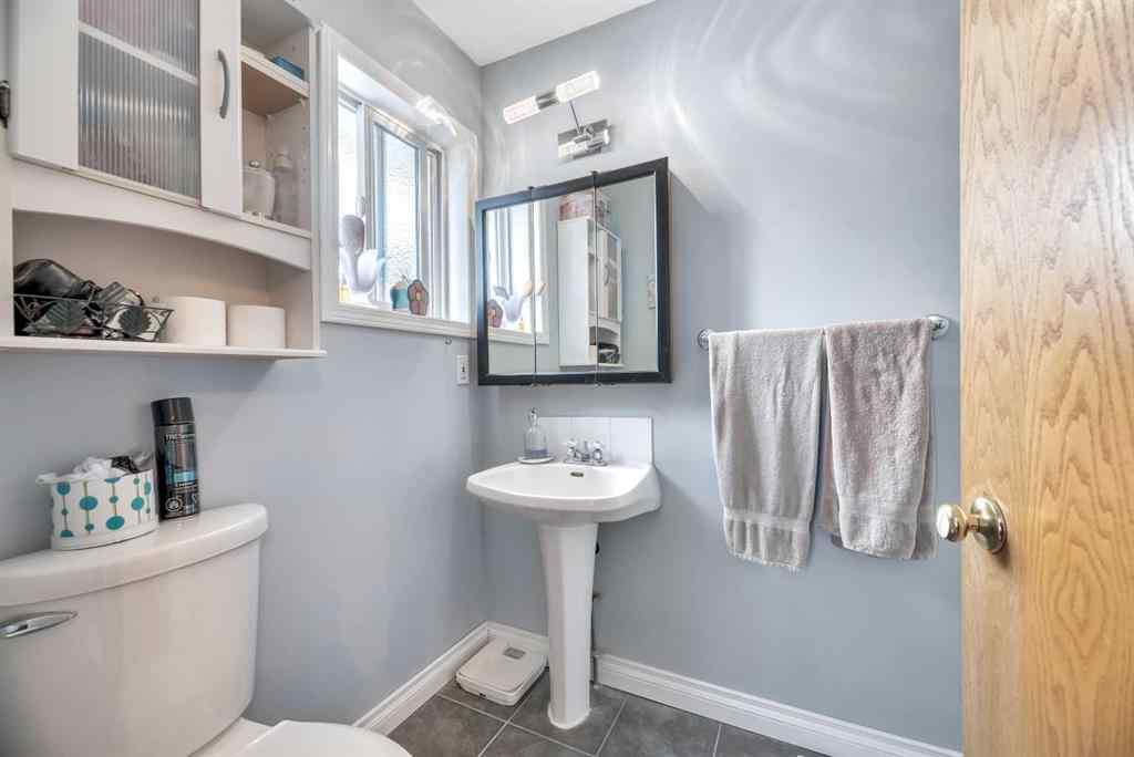 MLS® A2249578 - 6 Greenview Crescent  in Green Meadow Strathmore, Residential