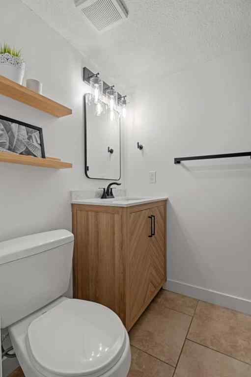 MLS® A2249583 - Unit #2 2104 17 Street SW in Bankview Calgary, Residential