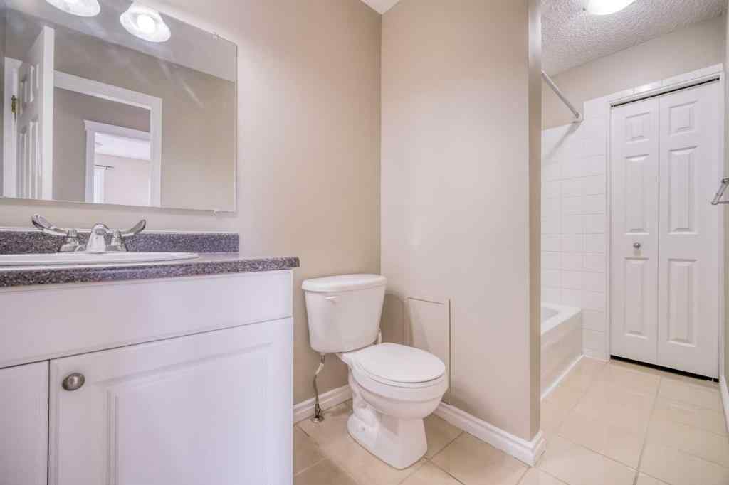 MLS® A2249587 - Unit #6 6829 Centre Street NW in Huntington Hills Calgary, Residential