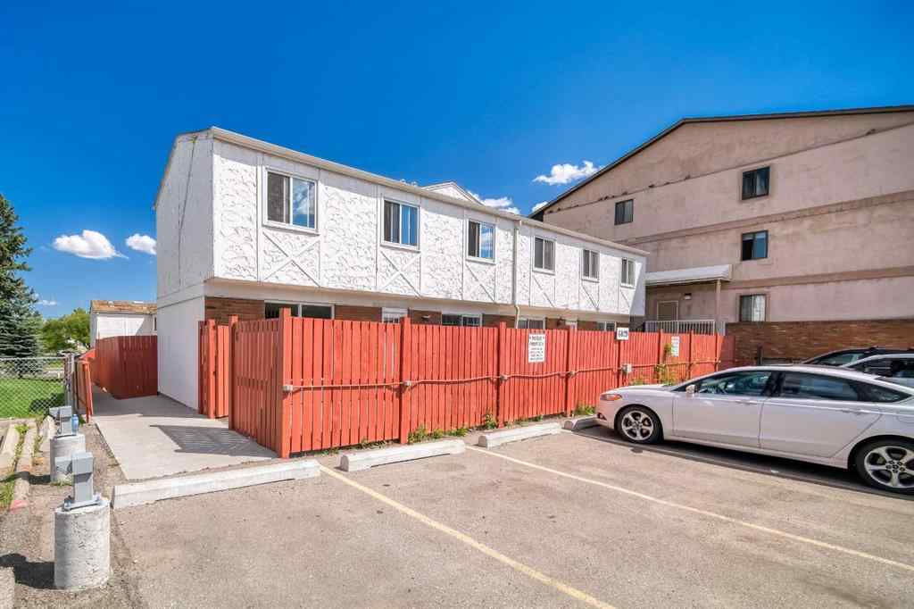 MLS® A2249587 - Unit #6 6829 Centre Street NW in Huntington Hills Calgary, Residential