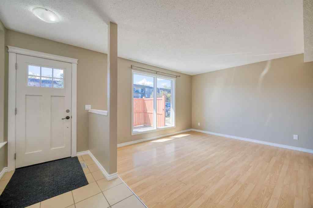 MLS® A2249587 - Unit #6 6829 Centre Street NW in Huntington Hills Calgary, Residential