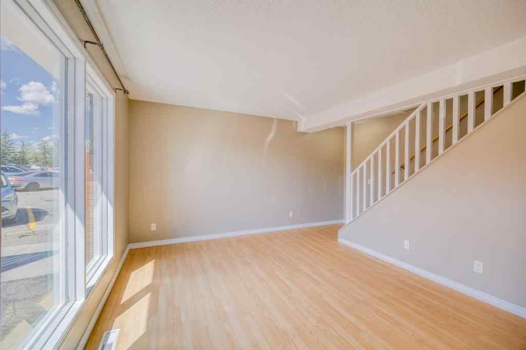 MLS® A2249587 - Unit #6 6829 Centre Street NW in Huntington Hills Calgary, Residential