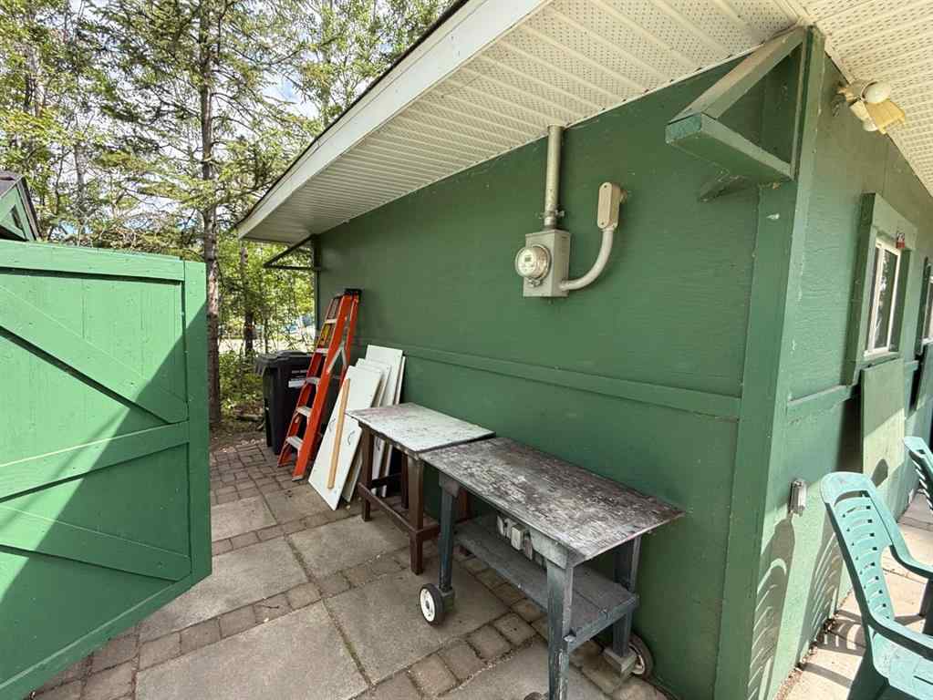 MLS® A2249591 - 4640 49 Street  in Central Core Sylvan Lake, Residential