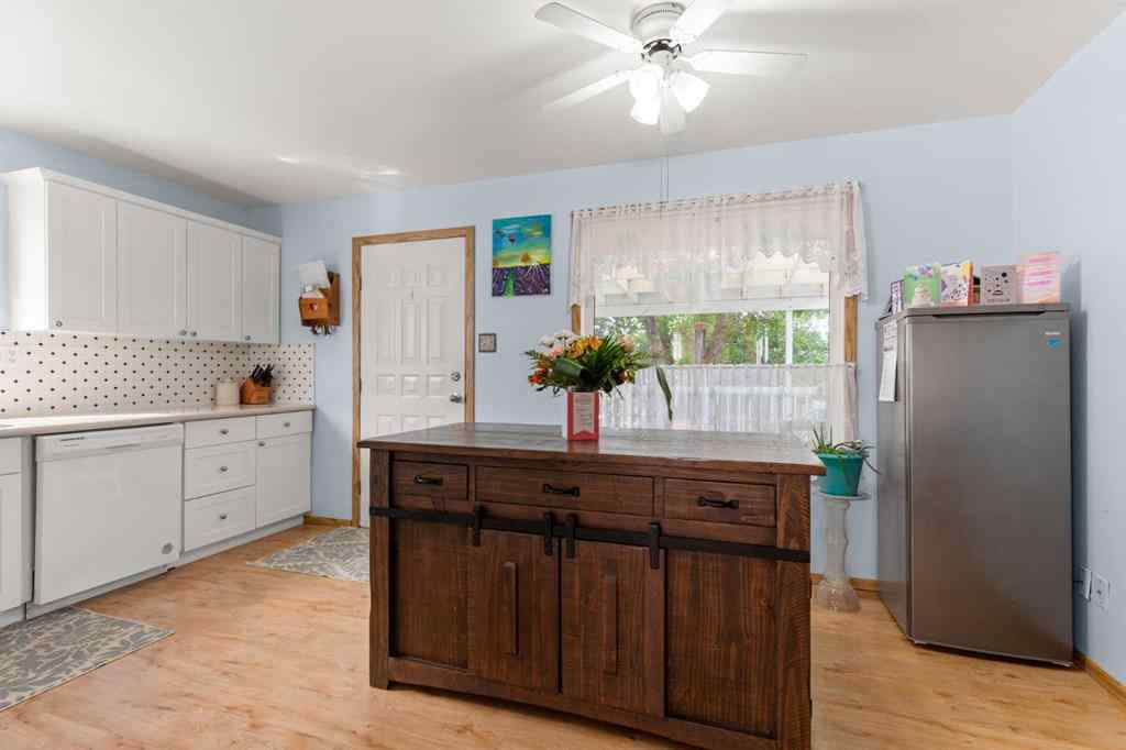 MLS® A2249592 - 614 7 Street SE in NONE Redcliff, Residential