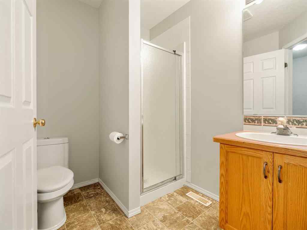 MLS® A2249594 - 77 Columbia Boulevard W in Varsity Village Lethbridge, Residential