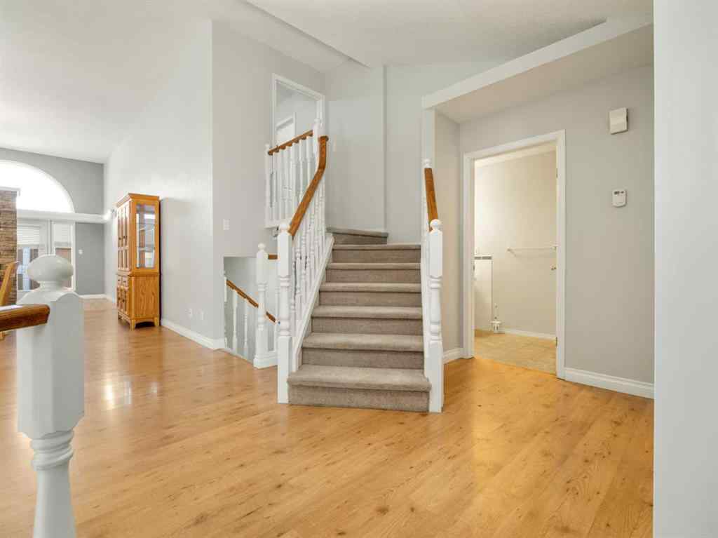 MLS® A2249594 - 77 Columbia Boulevard W in Varsity Village Lethbridge, Residential