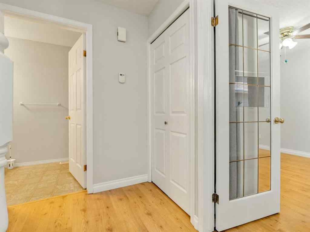 MLS® A2249594 - 77 Columbia Boulevard W in Varsity Village Lethbridge, Residential
