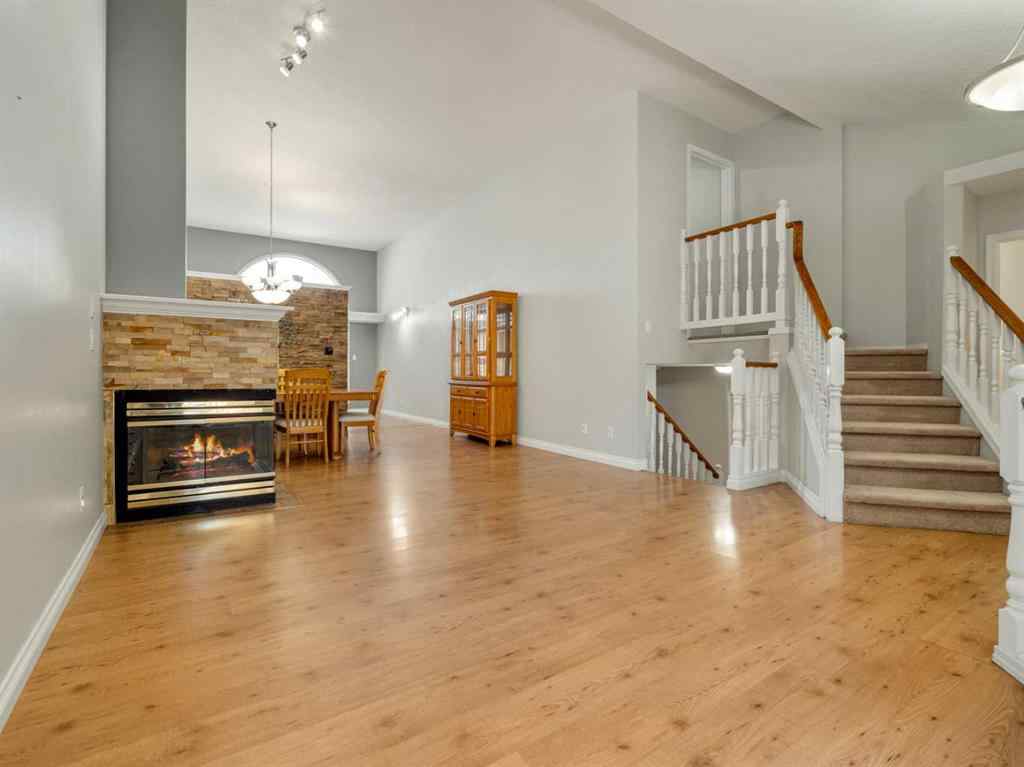 MLS® A2249594 - 77 Columbia Boulevard W in Varsity Village Lethbridge, Residential