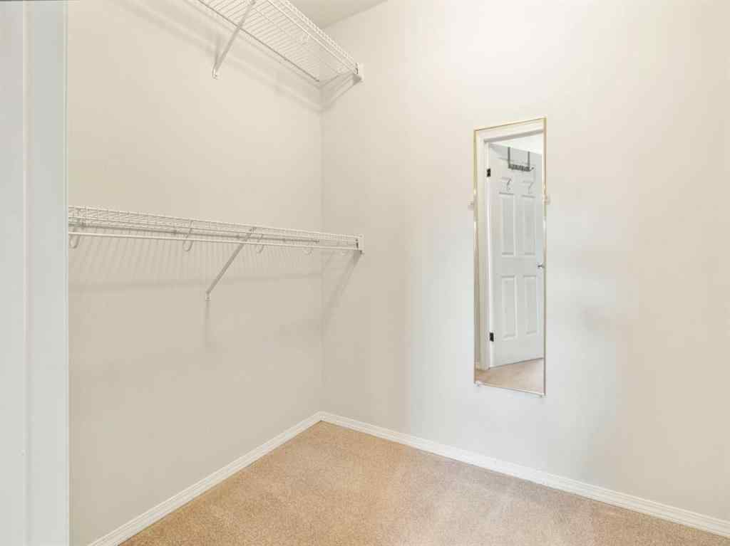 MLS® A2249594 - 77 Columbia Boulevard W in Varsity Village Lethbridge, Residential