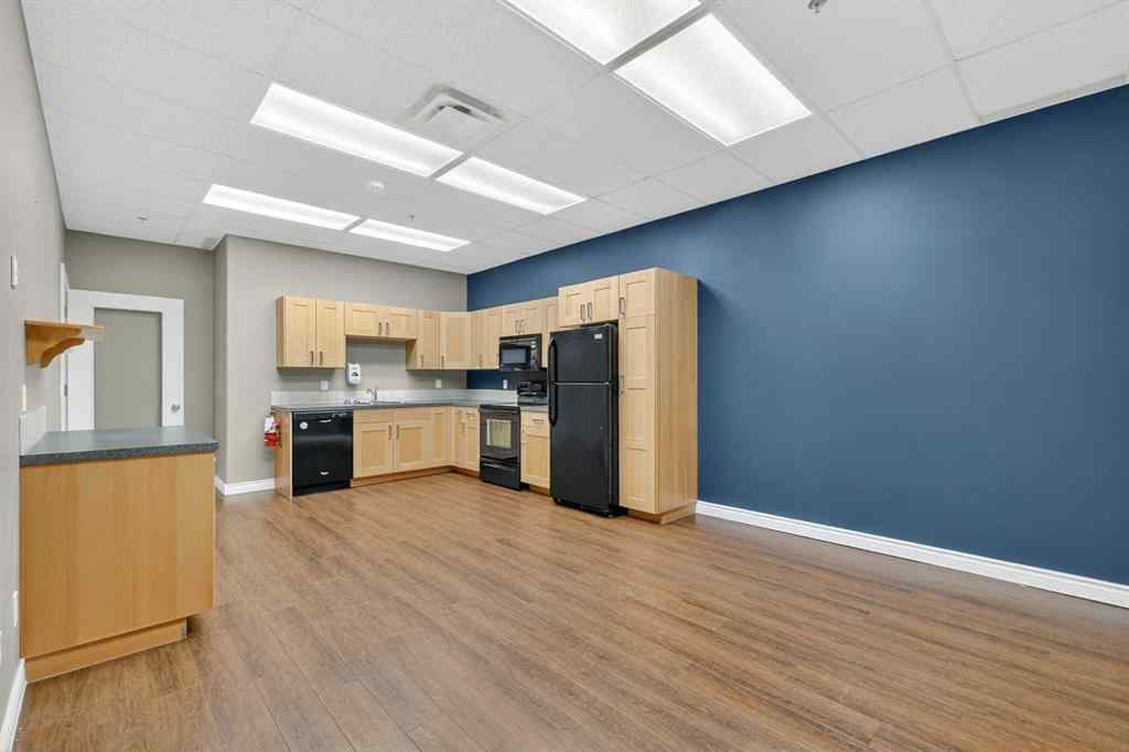 MLS® A2249596 - Unit #121 4808 50 Street  in Downtown Innisfail Innisfail, Commercial
