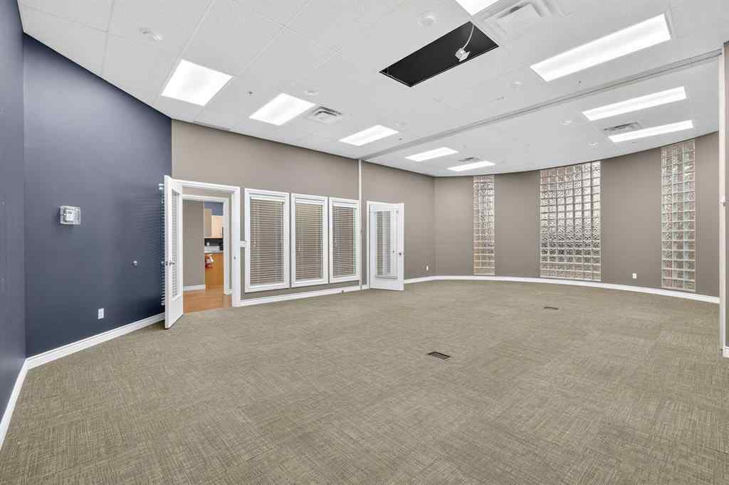 MLS® A2249596 - Unit #121 4808 50 Street  in Downtown Innisfail Innisfail, Commercial