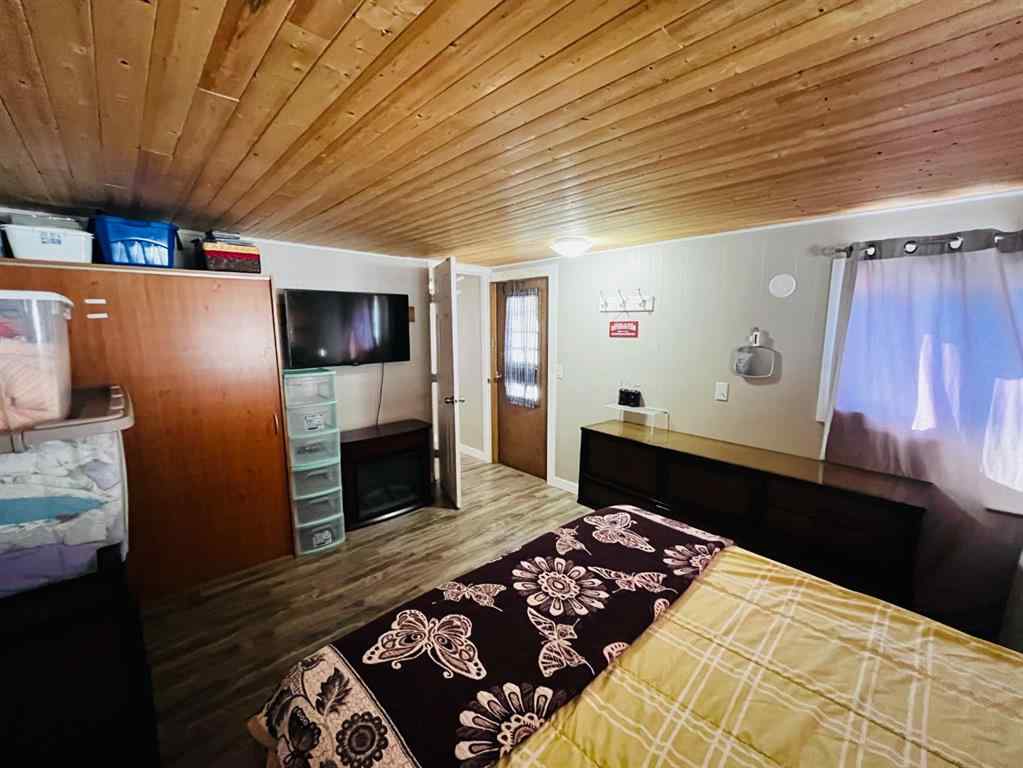 MLS® A2249606 - 855 Meadowview Road  in Laurier lake Rural St. Paul No. 19, County of, Residential