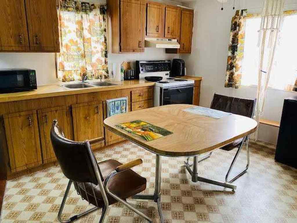 MLS® A2249609 - Unit #303 133 JARVIS Street  in Hillcrest Hinton, Mobile