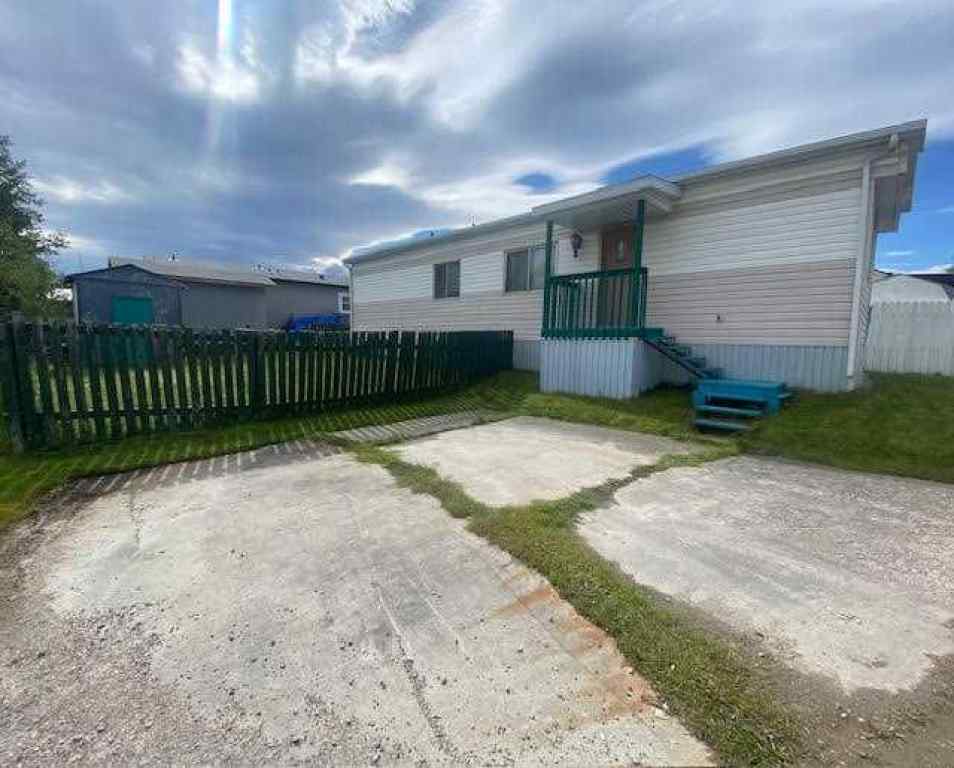 MLS® A2249609 - Unit #303 133 JARVIS Street  in Hillcrest Hinton, Mobile