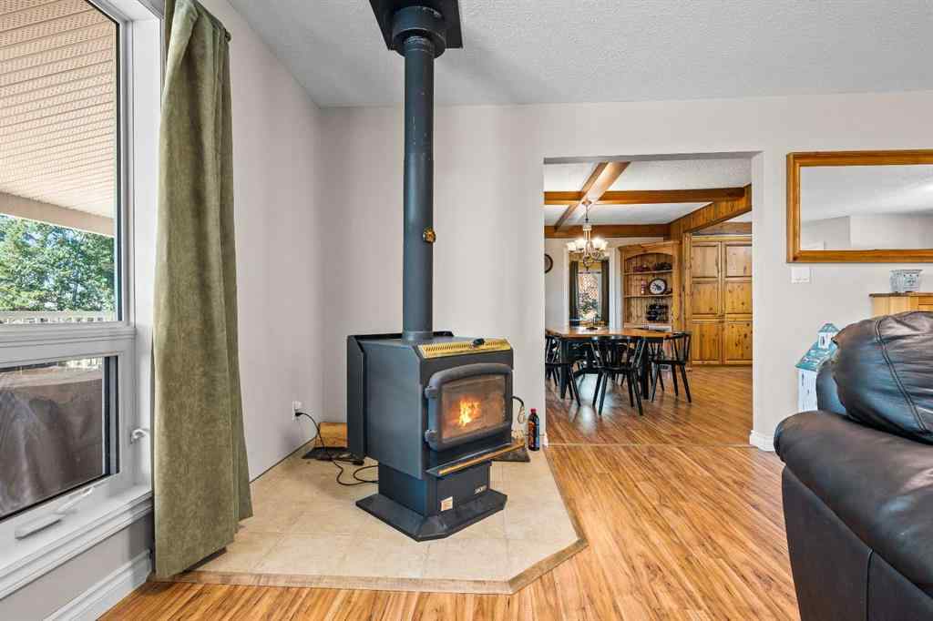 MLS® A2249614 - 720 Poplar Drive  in Laurier lake Rural St. Paul No. 19, County of, Residential