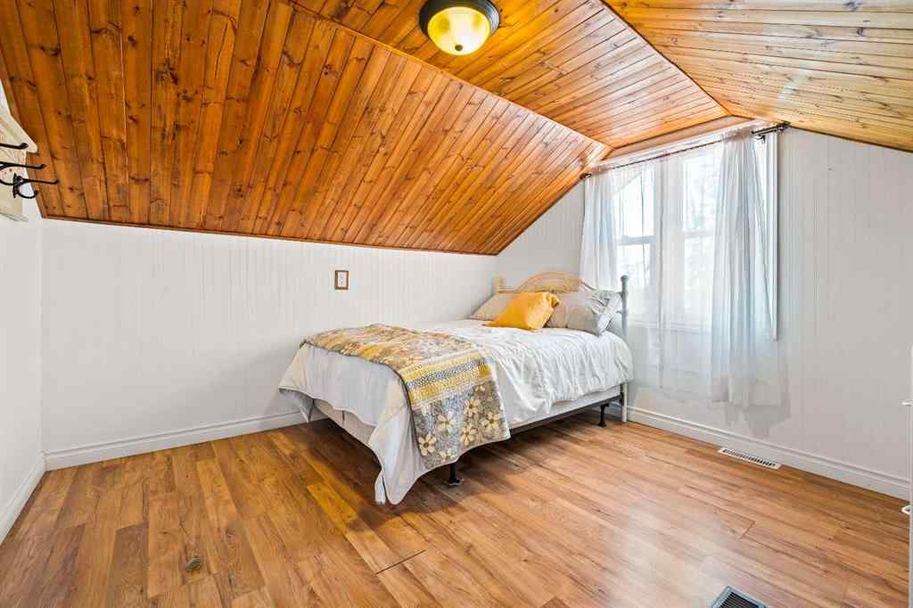 MLS® A2249614 - 720 Poplar Drive  in Laurier lake Rural St. Paul No. 19, County of, Residential