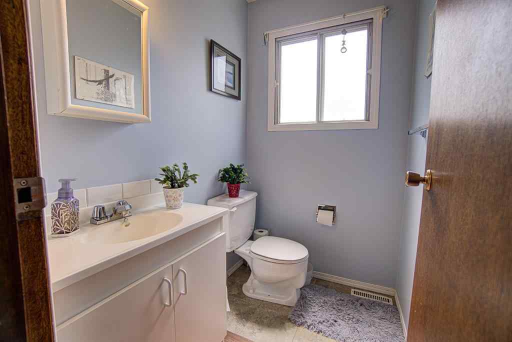 MLS® A2249616 - 5205 50 Street  in NONE Stavely, Residential