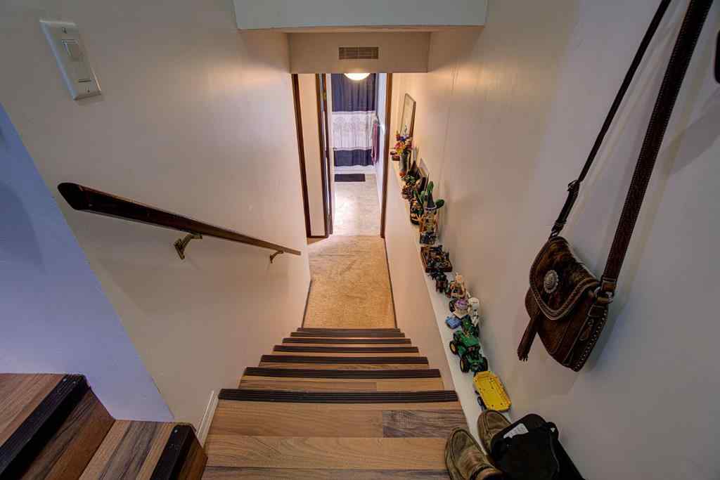 MLS® A2249616 - 5205 50 Street  in NONE Stavely, Residential