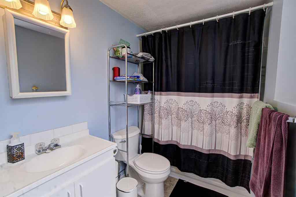 MLS® A2249616 - 5205 50 Street  in NONE Stavely, Residential