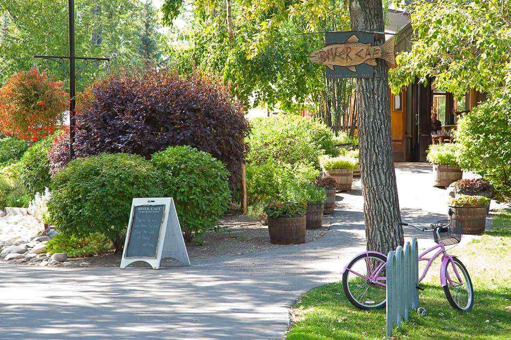 MLS® A2249617 - Unit #503 735 2 Avenue SW in Eau Claire Calgary, Residential
