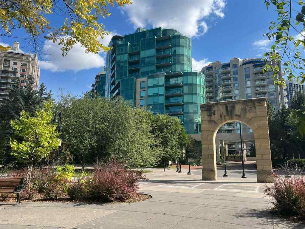 MLS® A2249617 - Unit #503 735 2 Avenue SW in Eau Claire Calgary, Residential