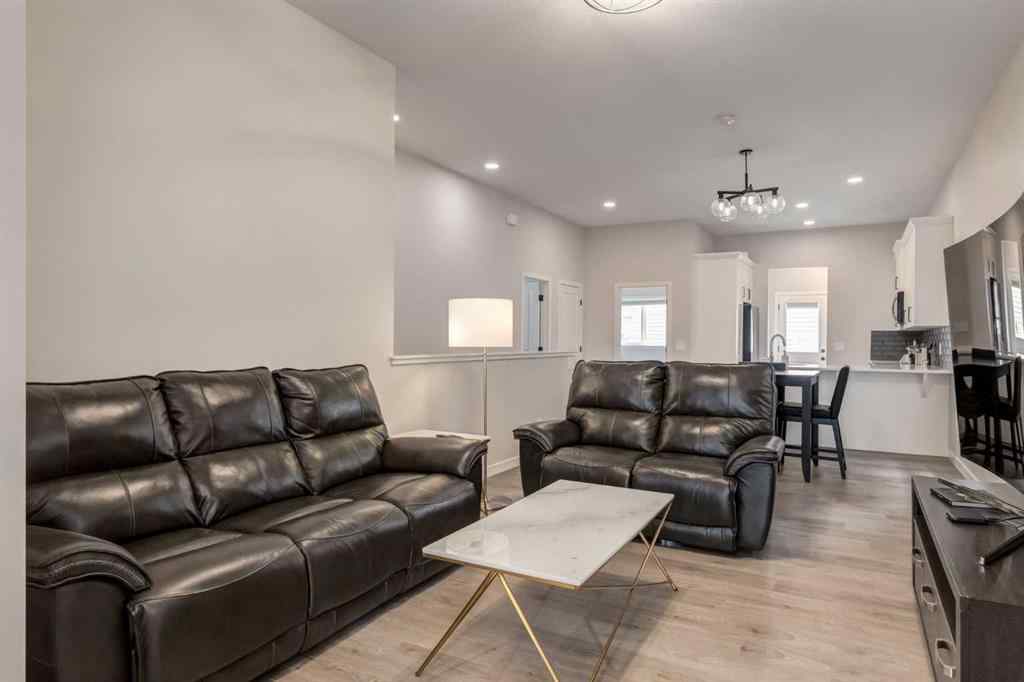 MLS® A2249629 - 812 Reynolds Manor SW in Coopers Crossing Airdrie, Residential