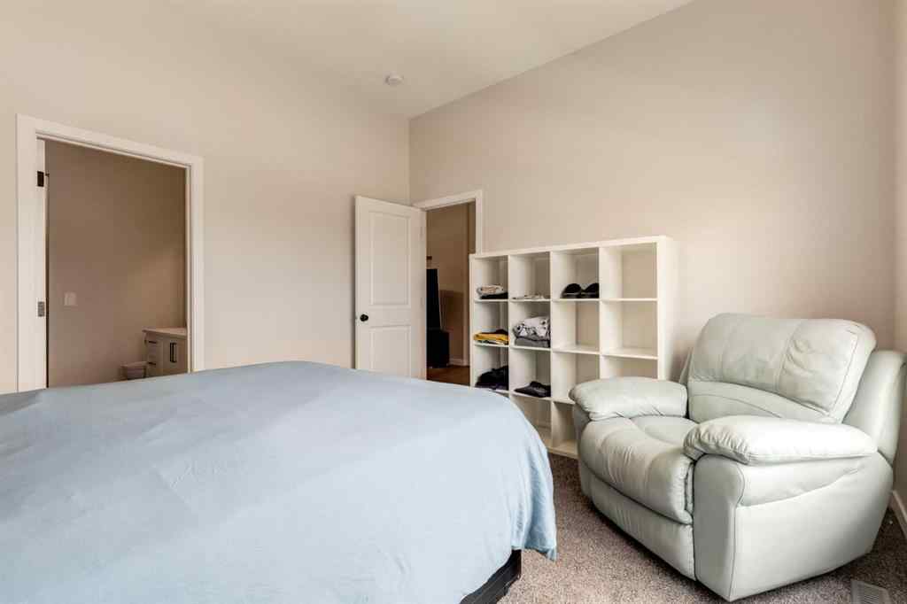 MLS® A2249629 - 812 Reynolds Manor SW in Coopers Crossing Airdrie, Residential