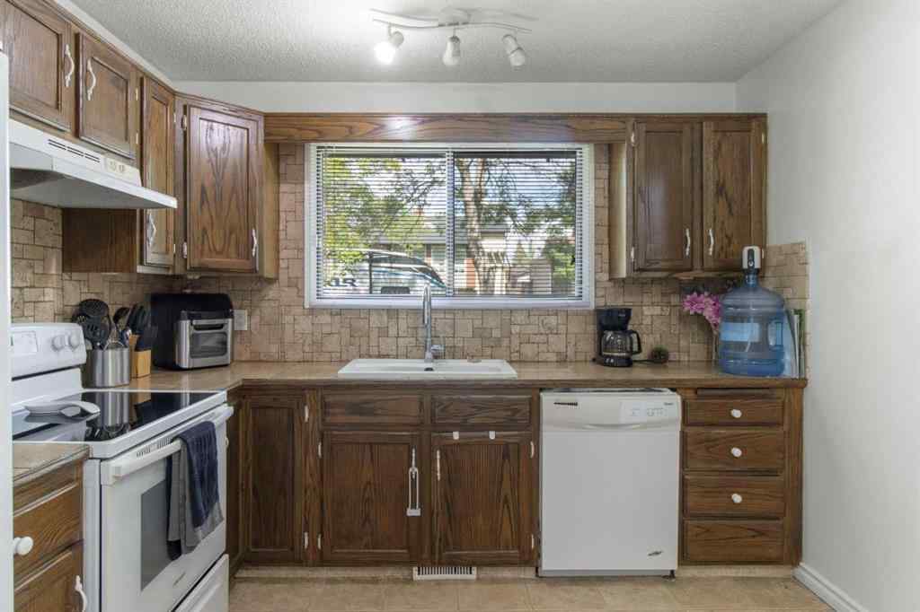 MLS® A2249633 - 79 Templegreen Drive NE in Temple Calgary, Residential