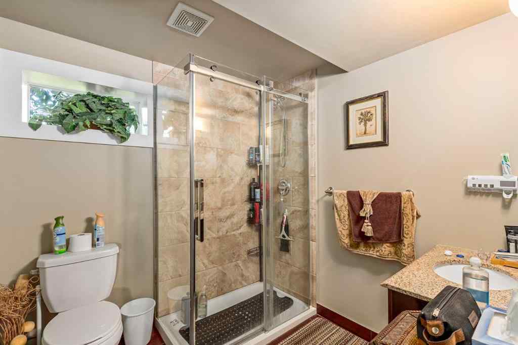 MLS® A2249645 - 803 Forlee Drive SE in Forest Heights Calgary, Residential