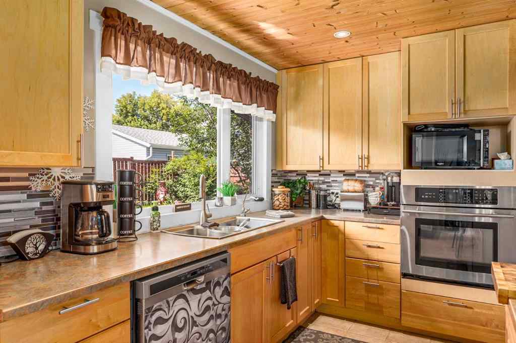 MLS® A2249645 - 803 Forlee Drive SE in Forest Heights Calgary, Residential