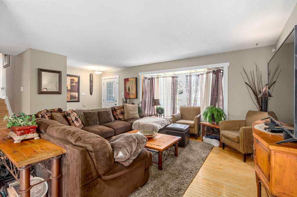 MLS® A2249645 - 803 Forlee Drive SE in Forest Heights Calgary, Residential