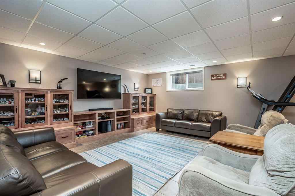 MLS® A2249648 - 625 Hampshire Way NE in Hampton Hills High River, Residential