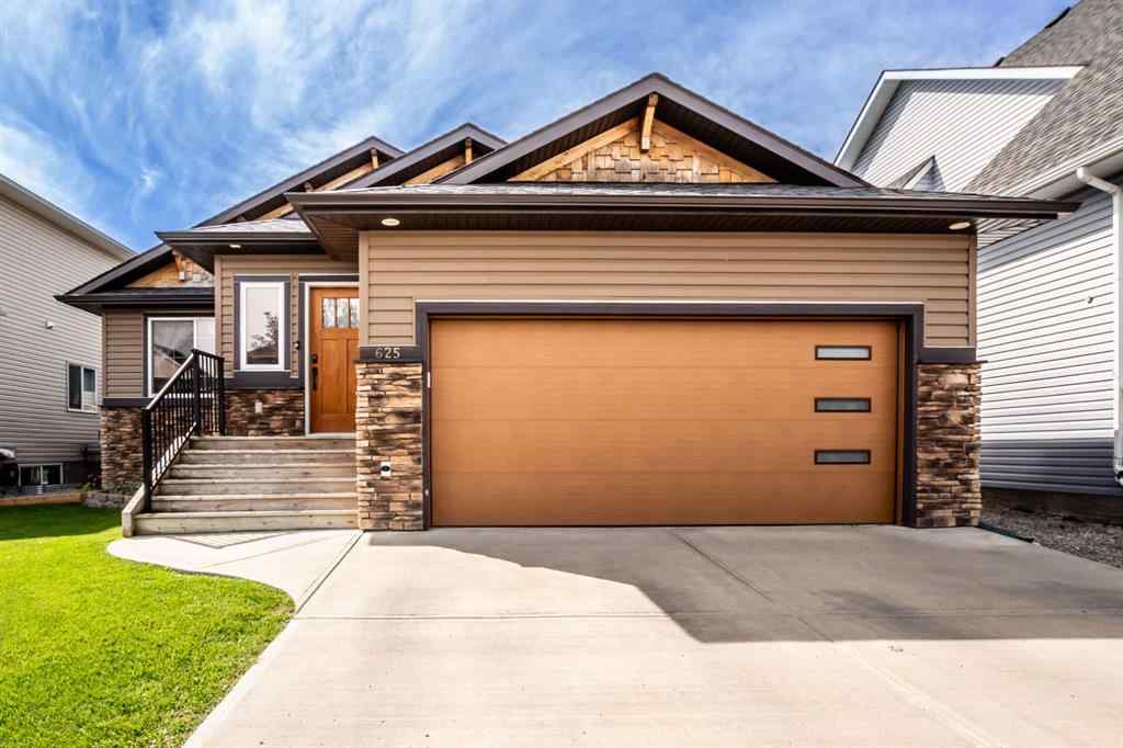 MLS® A2249648 - 625 Hampshire Way NE in Hampton Hills High River, Residential