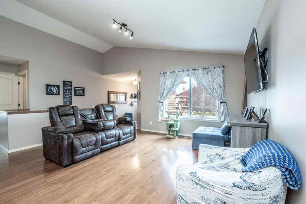 MLS® A2249648 - 625 Hampshire Way NE in Hampton Hills High River, Residential