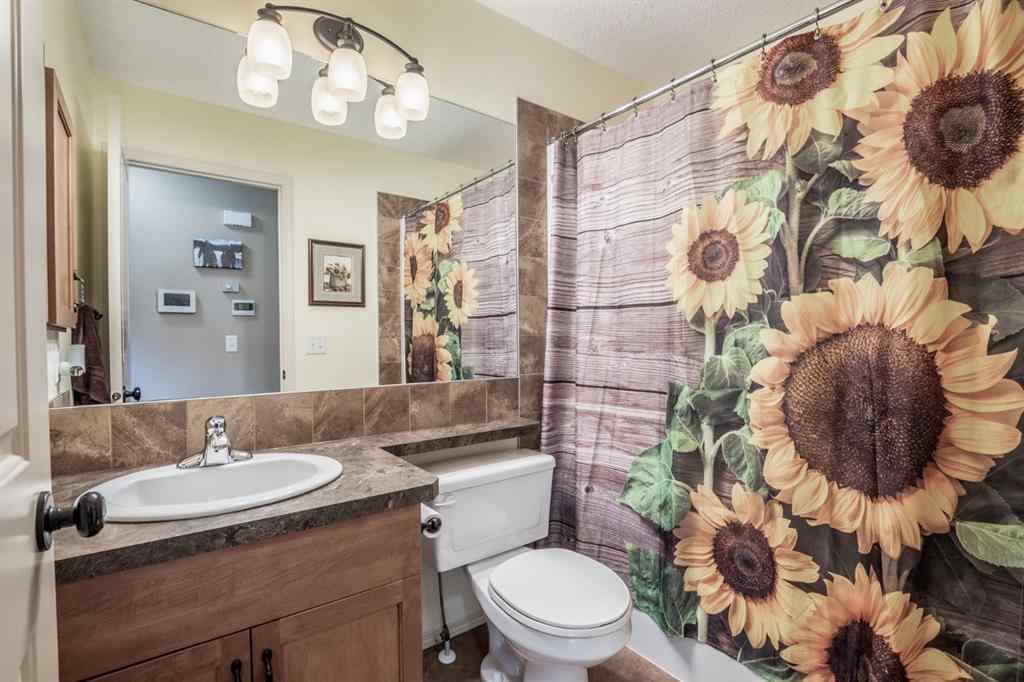 MLS® A2249648 - 625 Hampshire Way NE in Hampton Hills High River, Residential
