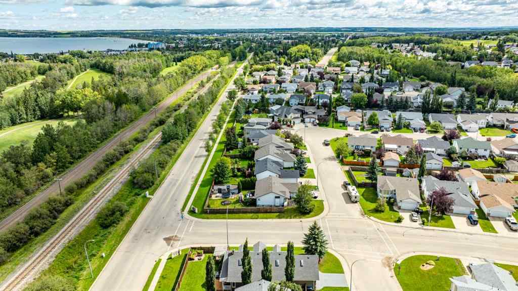 MLS® A2249656 - 1 Fern Glade Crescent  in Fox Run Sylvan Lake, Residential