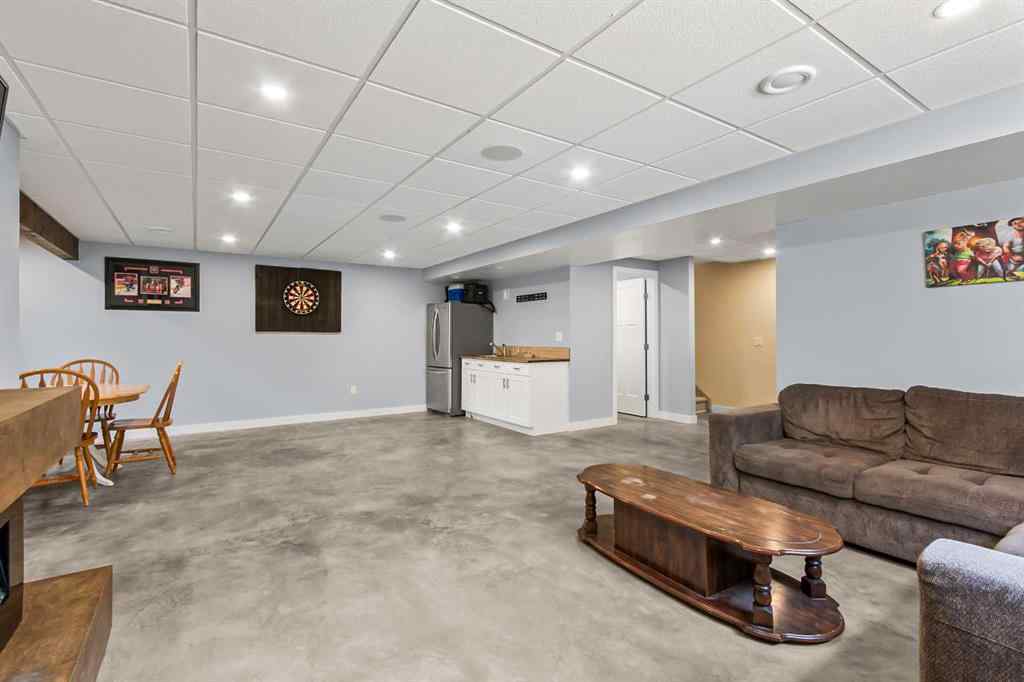 MLS® A2249662 - 6 Viceroy Crescent  in NONE Olds, Residential