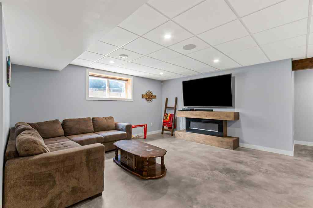 MLS® A2249662 - 6 Viceroy Crescent  in NONE Olds, Residential