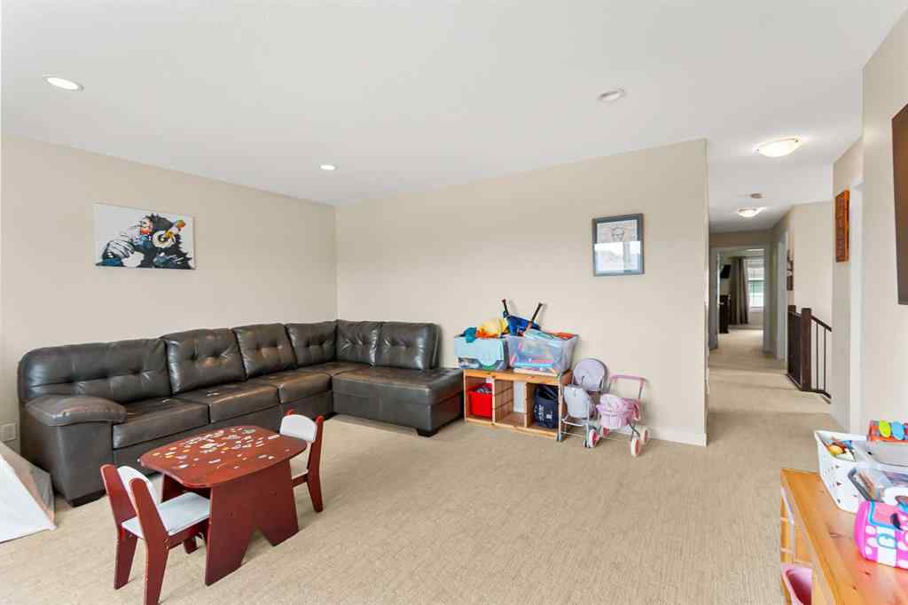 MLS® A2249662 - 6 Viceroy Crescent  in NONE Olds, Residential