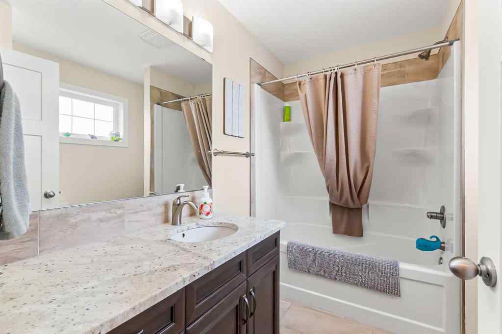 MLS® A2249662 - 6 Viceroy Crescent  in NONE Olds, Residential