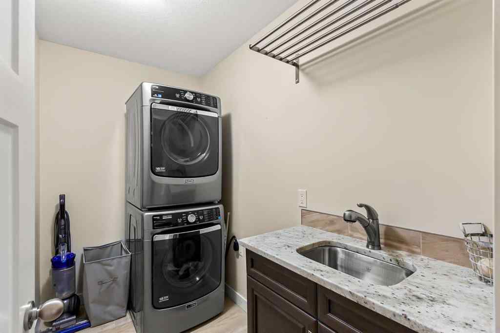 MLS® A2249662 - 6 Viceroy Crescent  in NONE Olds, Residential