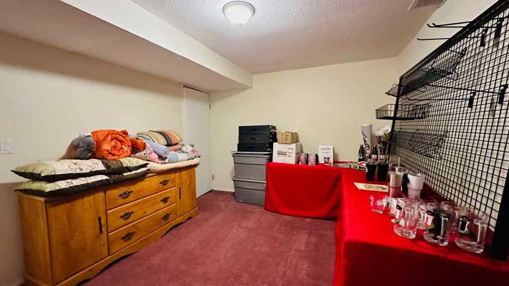 MLS® A2249665 - 28 Hunts Crescent   in Huntington Drumheller, Residential