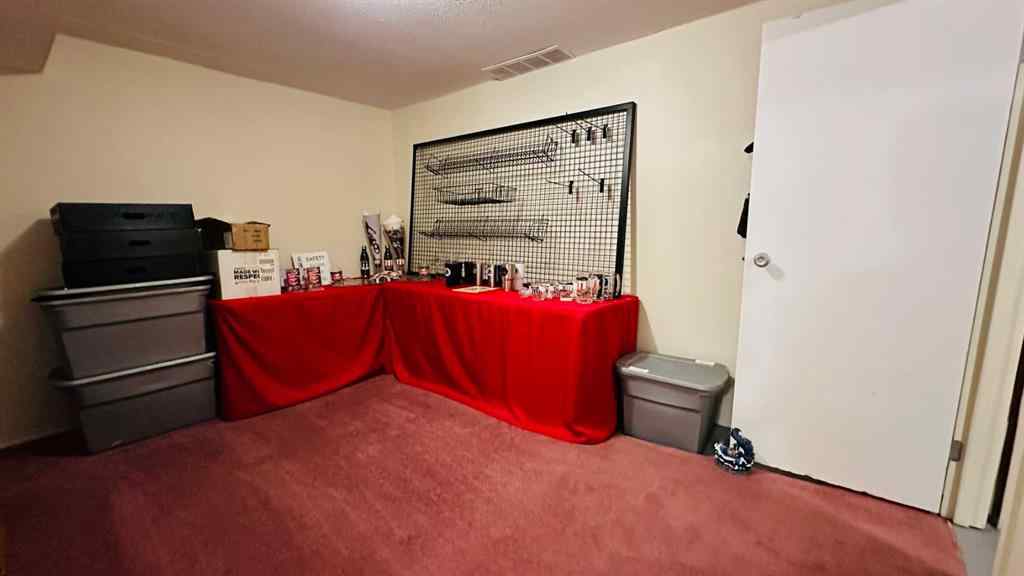 MLS® A2249665 - 28 Hunts Crescent   in Huntington Drumheller, Residential