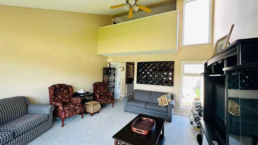 MLS® A2249665 - 28 Hunts Crescent   in Huntington Drumheller, Residential
