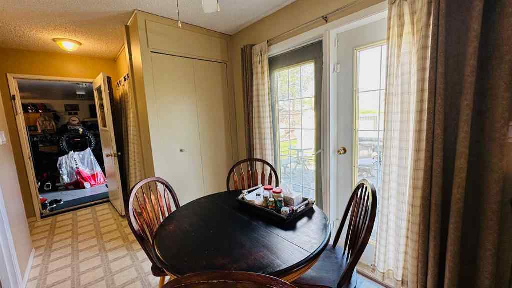 MLS® A2249665 - 28 Hunts Crescent   in Huntington Drumheller, Residential