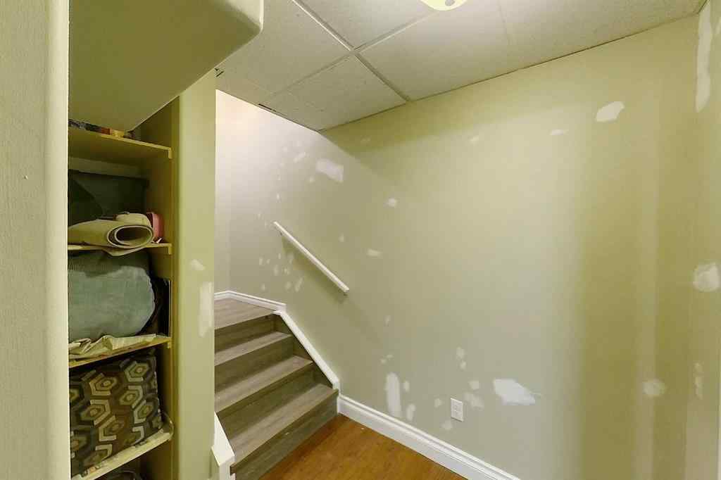 MLS® A2249666 - 100 Sirius Avenue  in Thickwood Fort McMurray, Residential